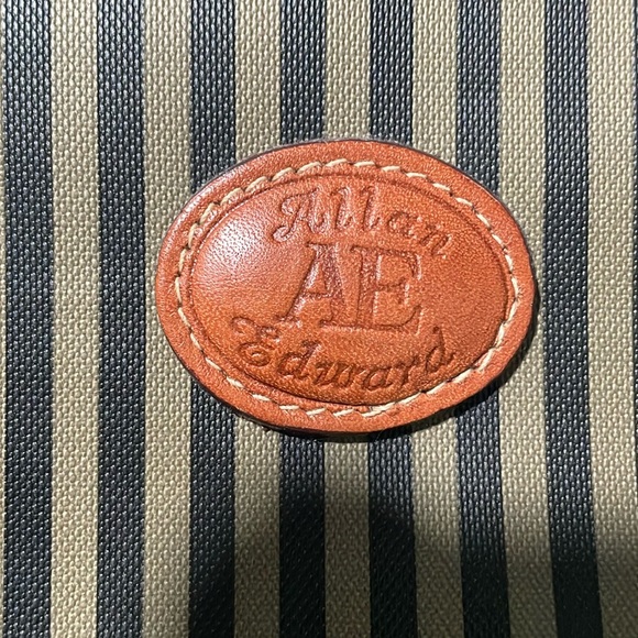 Allan Edward 90s Pequin striped,coated leather crossbody bag. removable straps - Picture 4 of 15